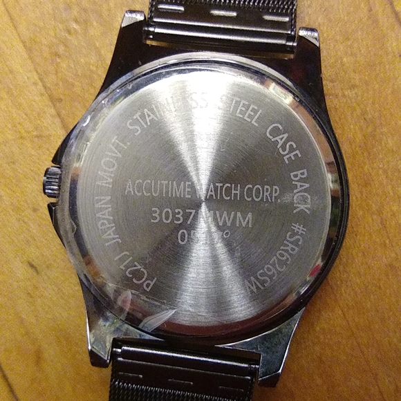 Stylish Man Watch - Picture 5 of 10